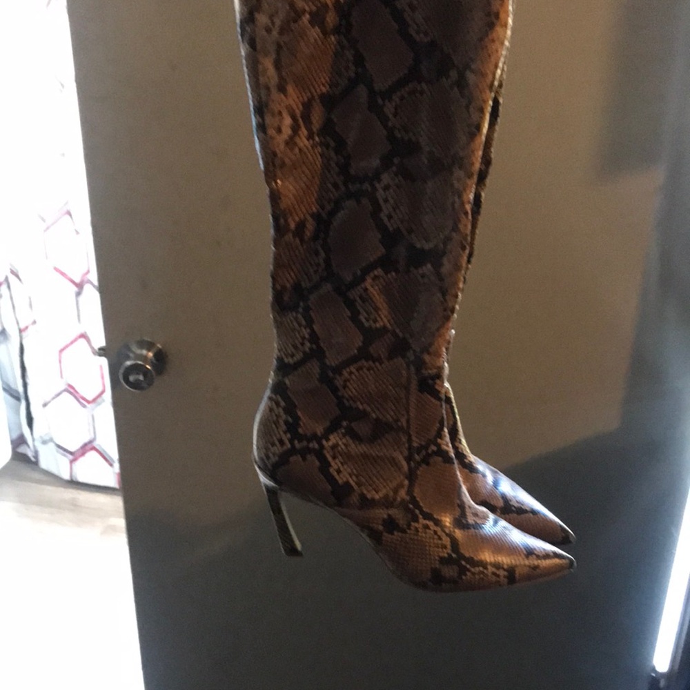 Snakeskin Pattern Knee-High Boots